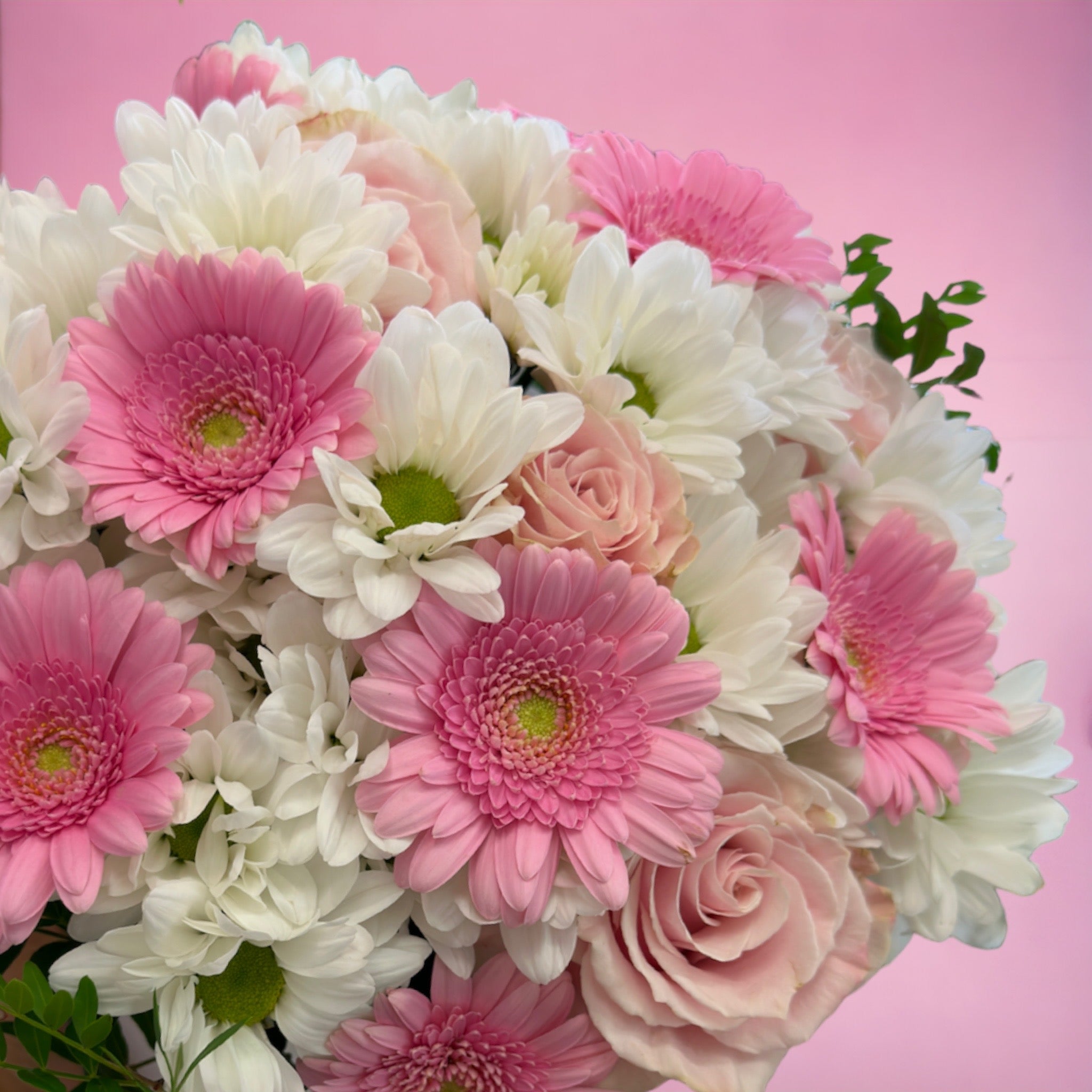 Rose Delight Bouquet - Floramor 