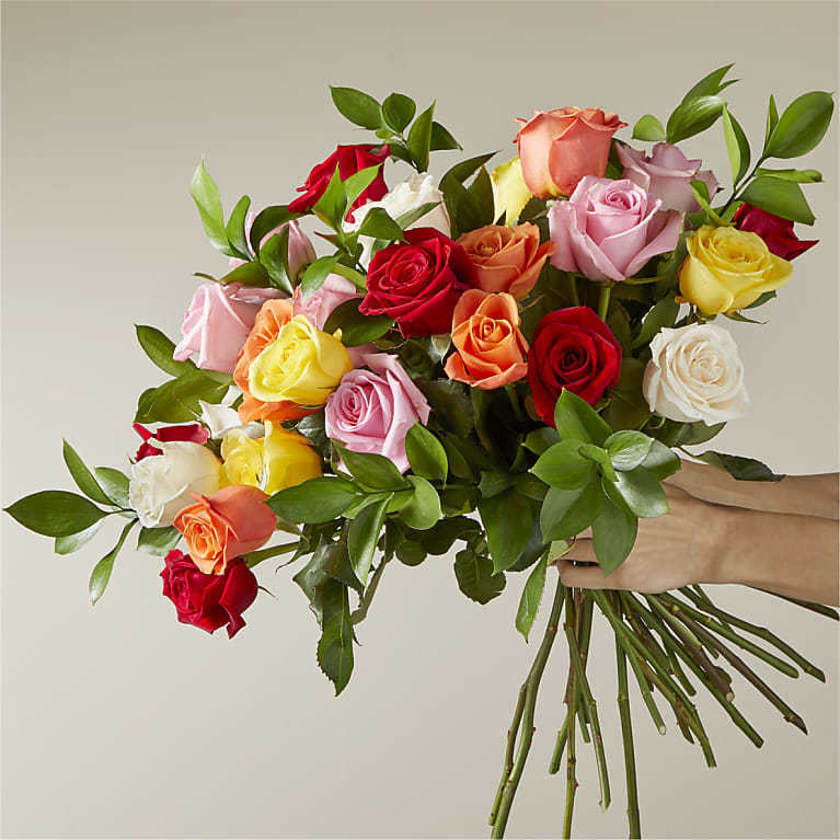 Mixed bouquet of roses